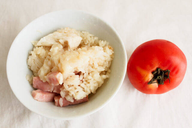 カマンベールチーズ“まるごとドボン”な「悪魔の炊き込みご飯」作ってみた！ガツン系かと思いきやお味はマイルド～♡