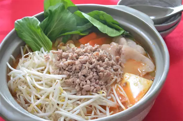 「【鍋なのにもやしが主役】ダイショー「野菜をいっぱい食べる鍋」2種食べ比べ！安くてウマいはやっぱ正義♪」の画像