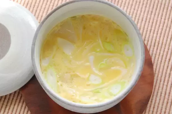 「【リュウジレシピ】茶碗蒸しがこんな簡単に⁉「親子茶碗蒸し」作ってみた！電子レンジの200W使いがキモ」の画像