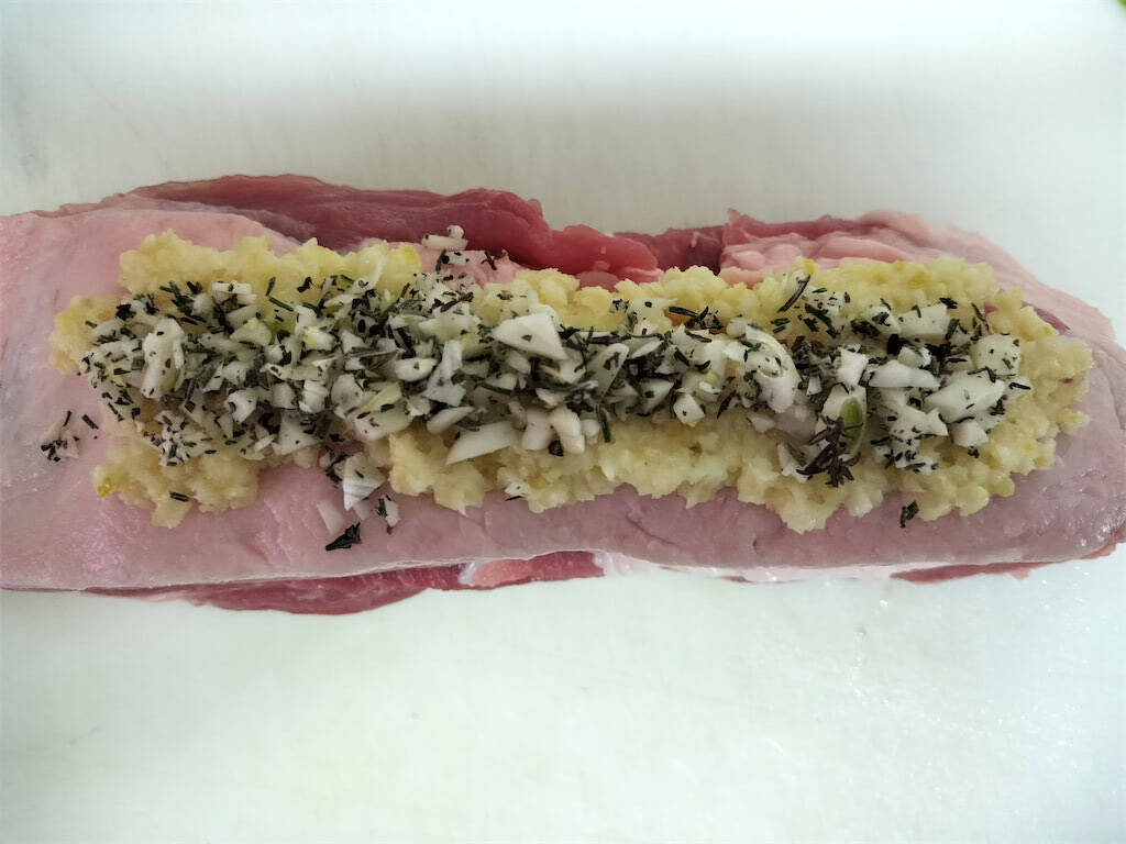 【志麻さんのおしゃレシピ】豚の塊肉でレモンとハーブ香る「ポルケッタ」作ろう！クリスマスにも♪