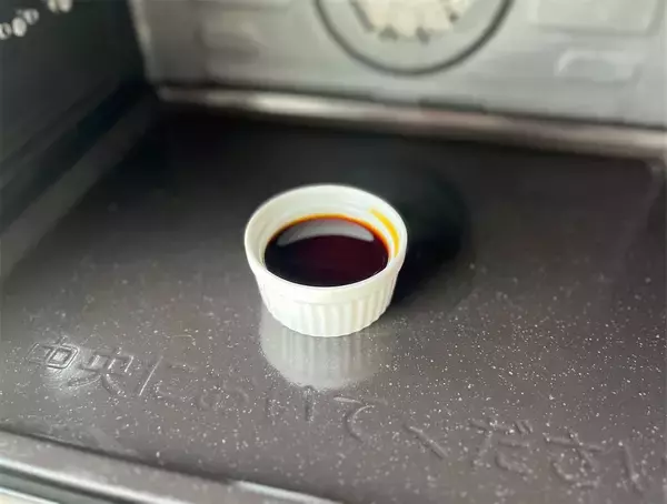 「【魚は揚げずに焼くだけ】シャキシャキ新玉ねぎで「鮭の南蛮漬け」作ってみた！みずみずしい至福の甘み♡」の画像