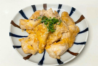 【リュウジレシピ】海老の代わりに…え、鶏むね肉で⁉プリップリ食感な「鶏マヨ」に挑戦♪1人前100円ほど