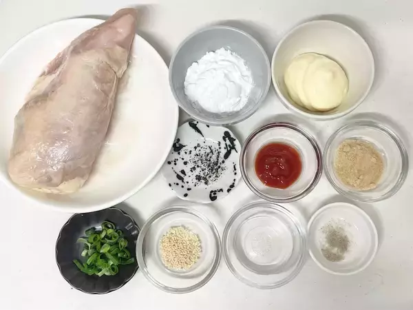 「【リュウジレシピ】海老の代わりに…え、鶏むね肉で⁉プリップリ食感な「鶏マヨ」に挑戦♪1人前100円ほど」の画像
