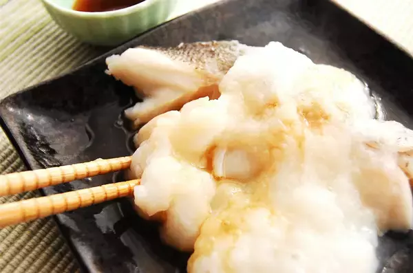 「【レンチン5分の魚料理】胃腸が重い日に嬉しい「白身魚の長芋蒸し」作ってみた！長芋とろふわ〜で料亭の味」の画像