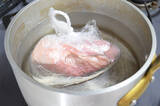 「【感動のジューシー鶏ハム】農家直伝の「放置するだけ」調理でパサつきから卒業！わさびソースで大優勝♪」の画像5