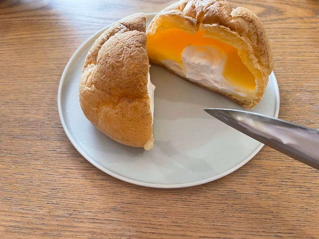 まな板なのにテーブルに出せる!?セリアの「お皿みたいなまな板」がズボラの神アイテムだった！