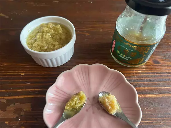 「【業スー商品完コピ】万能調味料「姜葱醬」作ってみた！炒飯、炒め物以外にもフル稼働【材料4つ＆レンチン2分】」の画像
