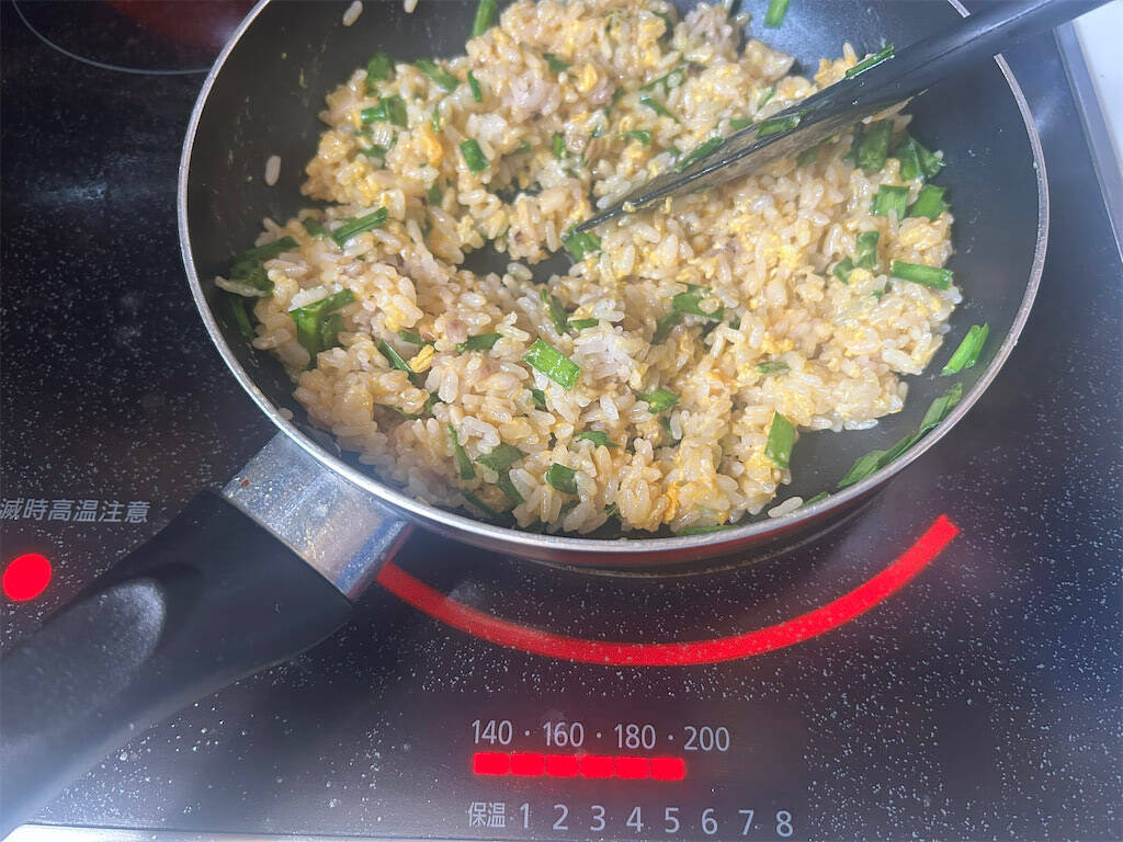 【業スー商品完コピ】万能調味料「姜葱醬」作ってみた！炒飯、炒め物以外にもフル稼働【材料4つ＆レンチン2分】