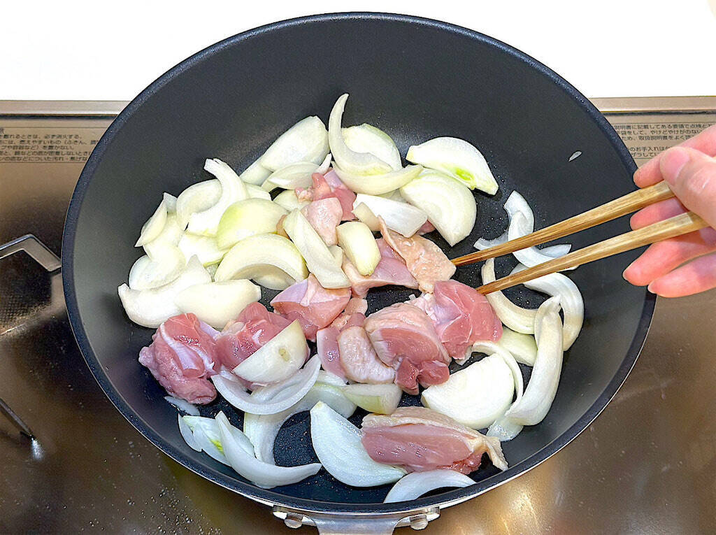 【節約シチュー】市販のルー・バター不使用で「ブロッコリーシチュー」作ろう！牛乳＆2種類の白い粉でコク旨♡