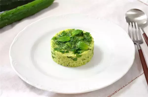 【美しい森のようなパスタ】きゅうりの汁でクスクスを戻す!?「きゅうりのタブーレ」作ってみた！【農家直伝】