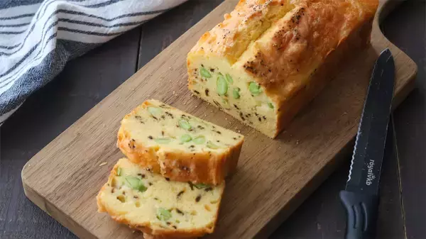 「【おにぎりの具がケーキに!?】米粉の「枝豆と塩昆布のケークサレ」が最高♡軽食やおやつに【元パティシエ直伝】」の画像