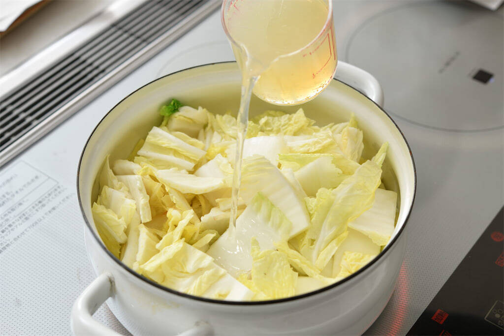 【農家直伝！白菜レシピ】免疫力爆上げ「白菜のクリーム煮」熱々ソースがトロトロ白菜に絡む～！至極の味わい