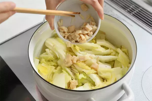 「【農家直伝！白菜レシピ】免疫力爆上げ「白菜のクリーム煮」熱々ソースがトロトロ白菜に絡む～！至極の味わい」の画像