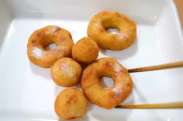 「【農家直伝】蒸しパンミックスで失敗知らず！「おからドーナツ」作ってみた！お豆腐の香りふんわり♡」の画像