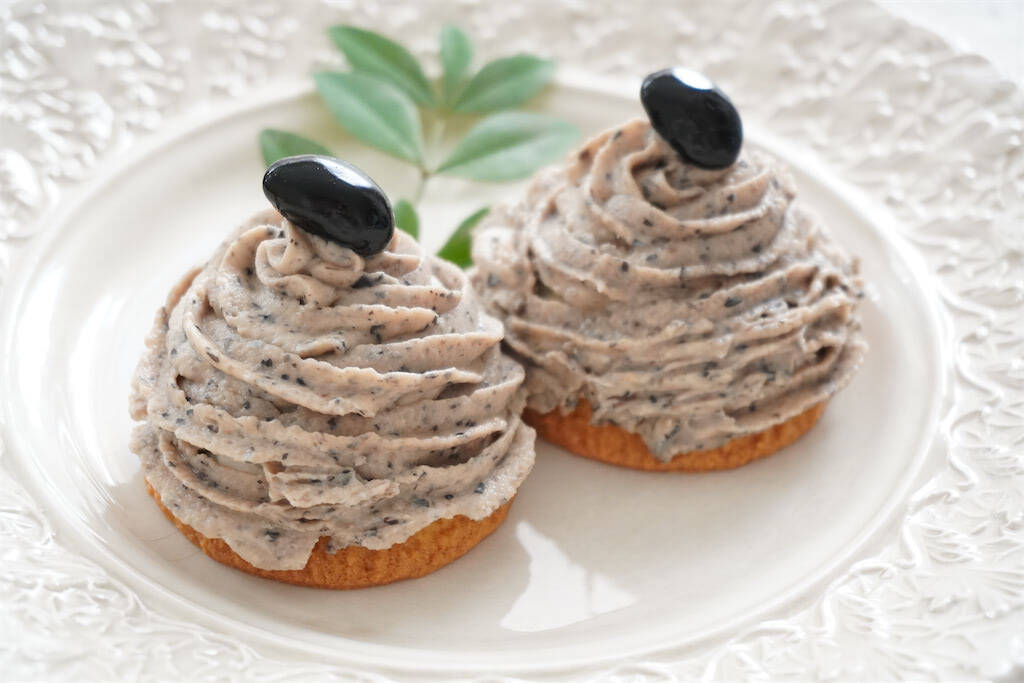 【余りおせちを活用】黒豆が高級ケーキに!?フジッコ直伝「絶品モンブラン」作ってみた！これが漆黒のくちどけ…♡