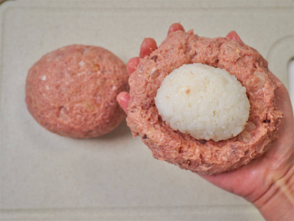 【ハンバーグ研究家】てりやきソースで食欲爆発！わんぱく過ぎる「ご飯★バーグ」に挑戦♪