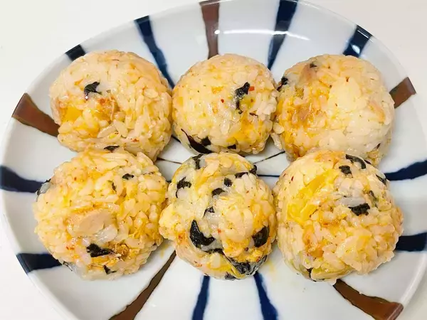 「リュウジ『なぜ今まで日本で流行らなかったのかわからない』 韓国のおにぎり「悪魔のチュモッパ」に挑戦！」の画像