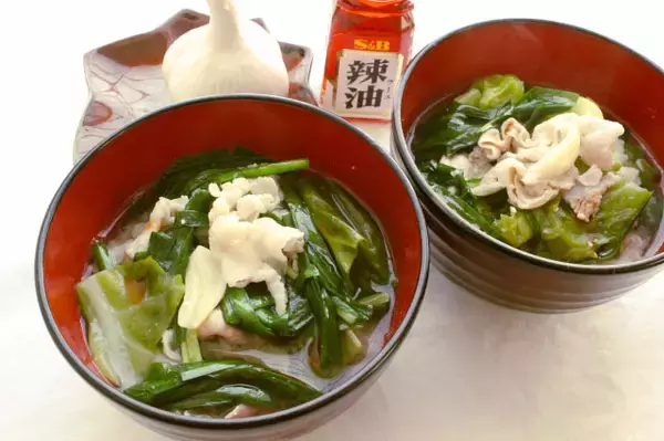 「【みそ汁にニラとニンニク？】ガツンと濃厚「もつ鍋風みそ汁」作ってみた！水から煮ても旨みヘビー級♪」の画像