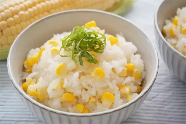 【塩こうじで劇的変化！】究極に甘い「とうもろこしごはん」作ってみた！ご飯もふっくらなの【農家直伝】