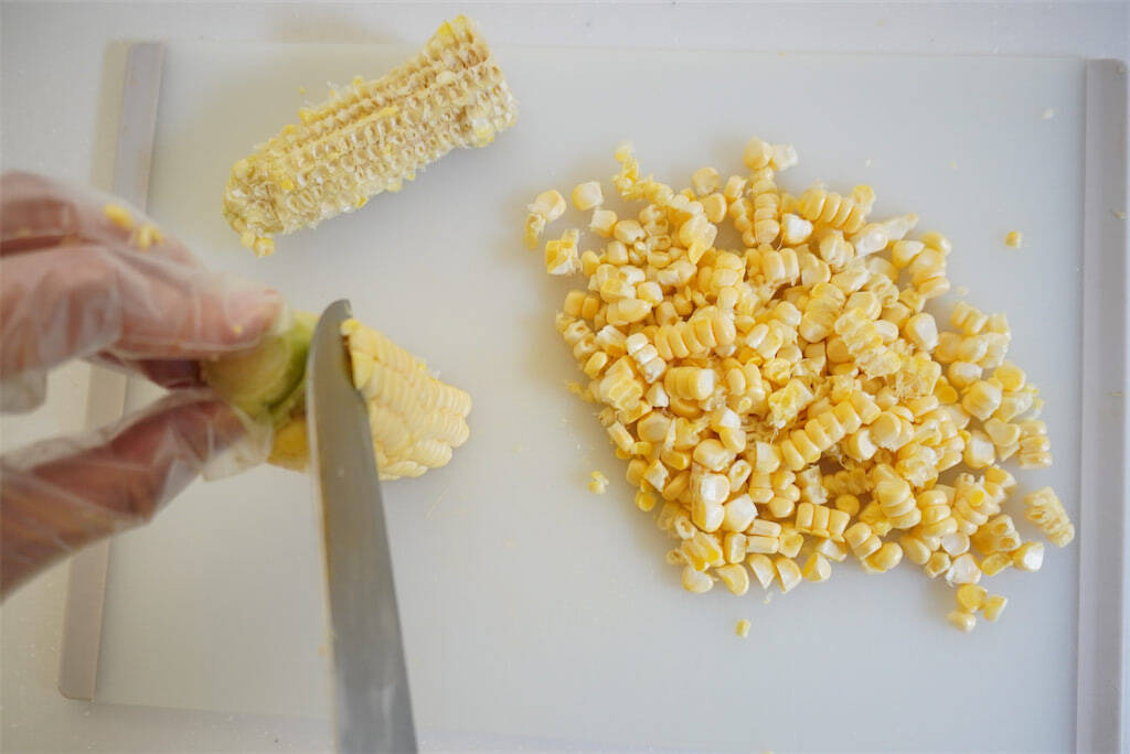 【塩こうじで劇的変化！】究極に甘い「とうもろこしごはん」作ってみた！ご飯もふっくらなの【農家直伝】