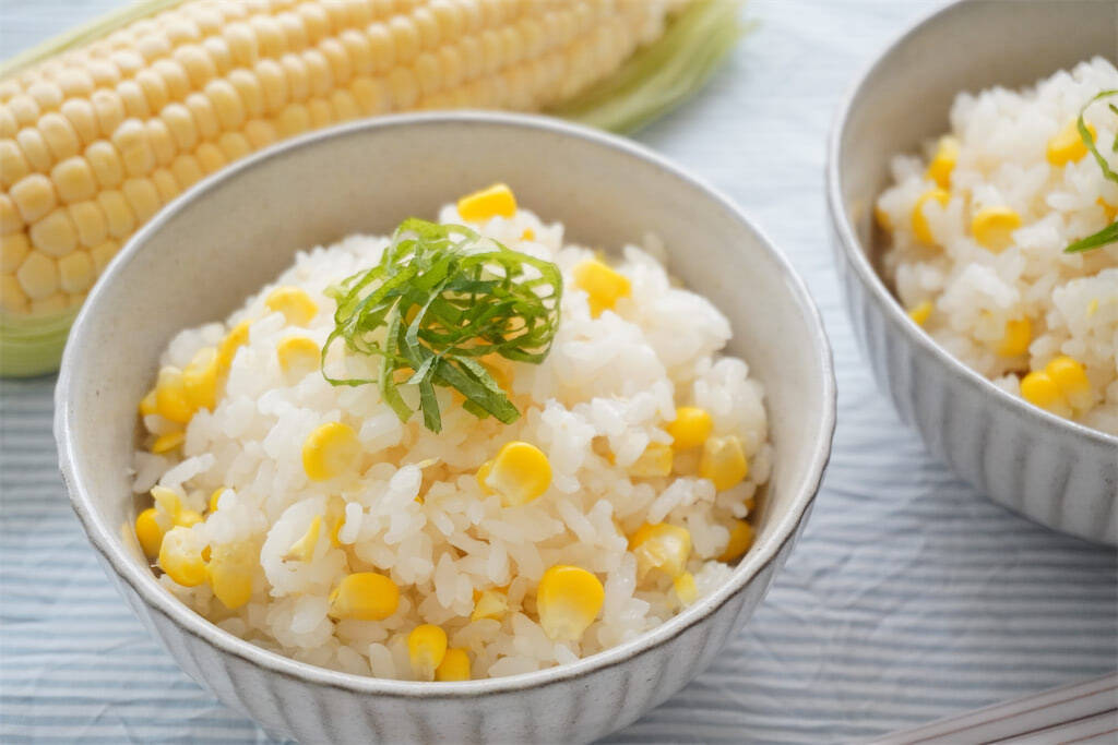 【塩こうじで劇的変化！】究極に甘い「とうもろこしごはん」作ってみた！ご飯もふっくらなの【農家直伝】
