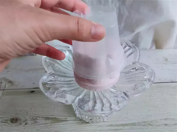 「旬のいちごがたっぷりフルフルッ♡レトロなおいしさ「いちごババロア」作ってみた！【元パティシエ考案】」の画像