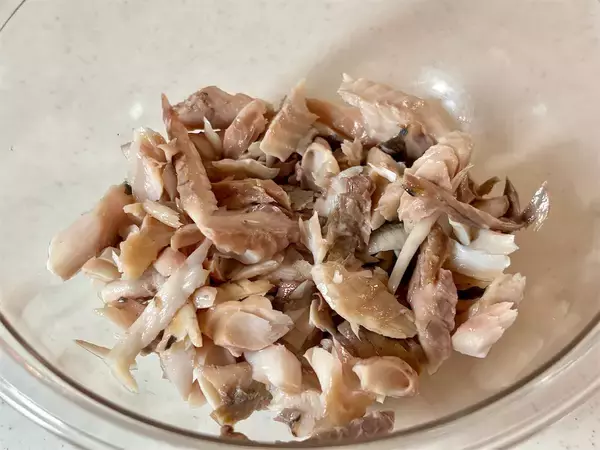 「【笠原は新じゃがを魚と炒める】干物の旨味すげぇ！「アジと新じゃがのネギ塩炒め」が期待値上回った件」の画像