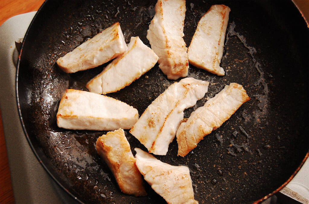 【魚版ホイコーロー】爆速8分で完成！「カジキの辛みそ炒め」がお肉越えの満足感だった件♪白米が蒸発するッ！