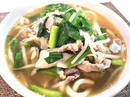 豚肉×ニラ×もやしの最強コラボ！実は珍しい味つけの「中華うどん」に挑戦♪残った汁にご飯入れた～い