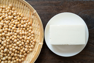 【管理栄養士が解説】“豆腐”は完璧なスーパー食材です！「作り方」「栄養」「摂取量」「食べ方」…を指南♪