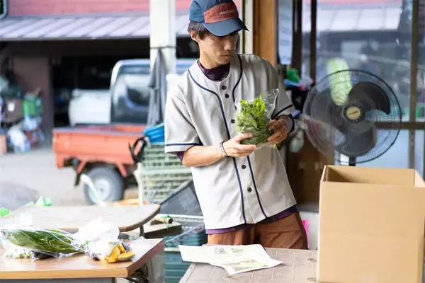 「【生産者インタビュー】江戸時代から続く農家7代目は元芸人⁉「楽しくなきゃ農業じゃない」エンタメ農家に密着！」の画像