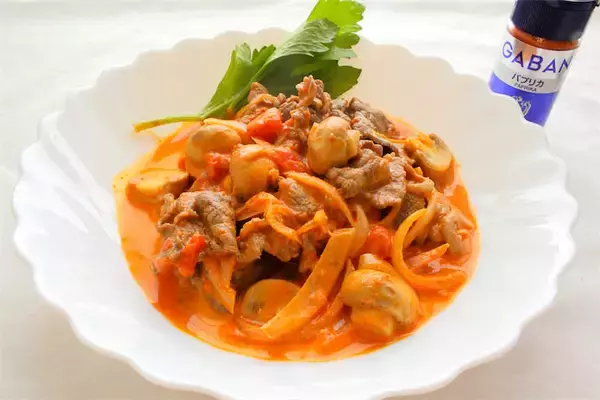 【時短でビーフストロガノフ】フライパン一つで作ってみた！トマト缶でサワークリーム不要【上田淳子さん考案】