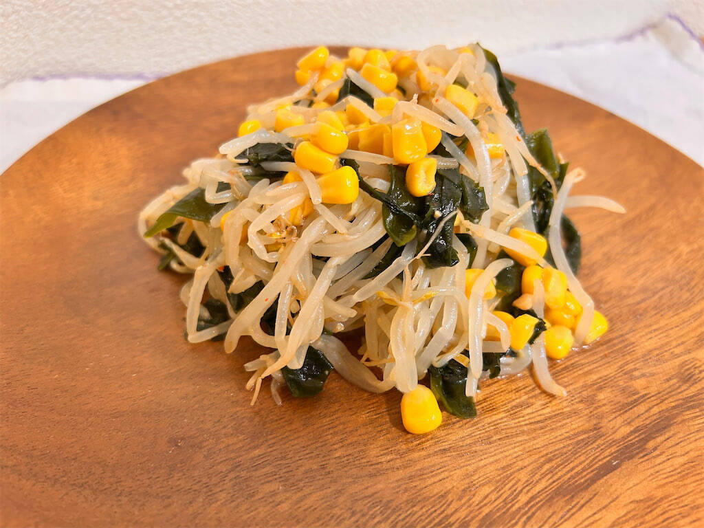 【ラーメンみたいなサラダ】もやし1袋使って「にんにく味噌サラダ」作ってみた！火を使わず5分で完成♪