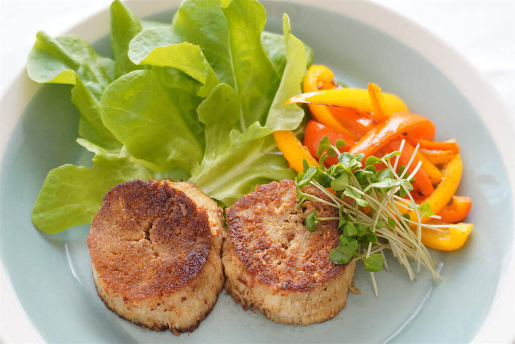 「根元」が本命じゃ!?ってくらい旨い「えのきたけのステーキ」作ってみた♪シャキッ、コリッのW食感♡【農家直伝】