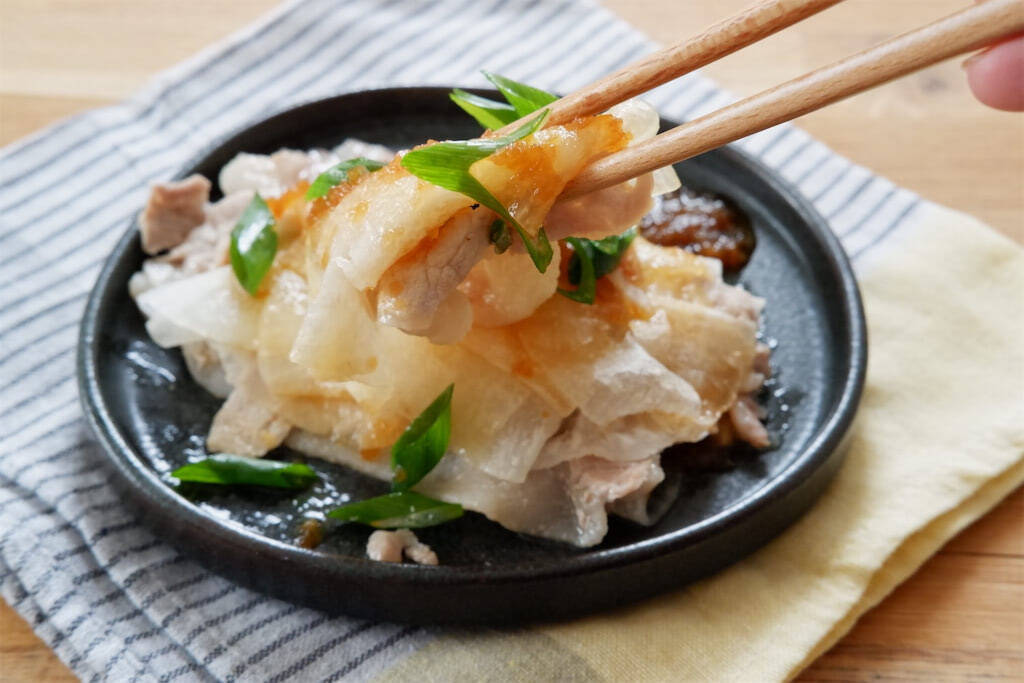 【ペラッペラの大根としゃぶしゃぶ肉を重ねて重ねて…】蒸す！新しい食感と味のハーモニーを楽しんでみた！