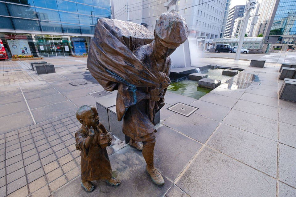 【美しい日本語クイズ】「おまけ」の語源を知っていますか？まさかの漢字も存在します！ヒントは…敗北!?