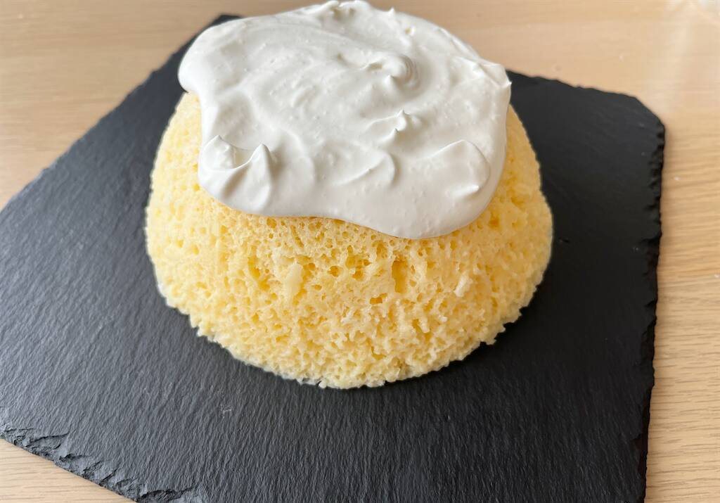 【レンチン5分で焼けるケーキ】オーブン不要な「ヨーグルトケーキ」作ってみた！しっとりチーズケーキ感♡