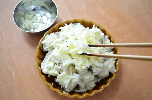 「【カリフラワー×サバ缶】カリッとトーストする「カリフラワーのチーズ焼き」作ってみた！サバがアンチョビ風♡」の画像