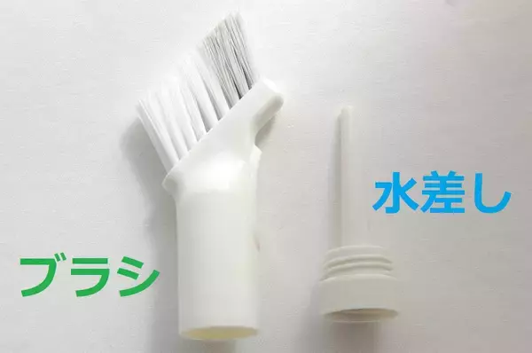 「年末だから100均グッズで【家中の隙間・溝】をせっせとお掃除！タイトな隙間でも使える掃除グッズ４選」の画像