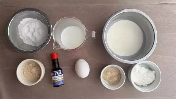 「【センスも技術も不要】フライパンで焼く「米粉のネイキッドケーキ」でクリスマスを楽しも♡【元パティシエ直伝】」の画像