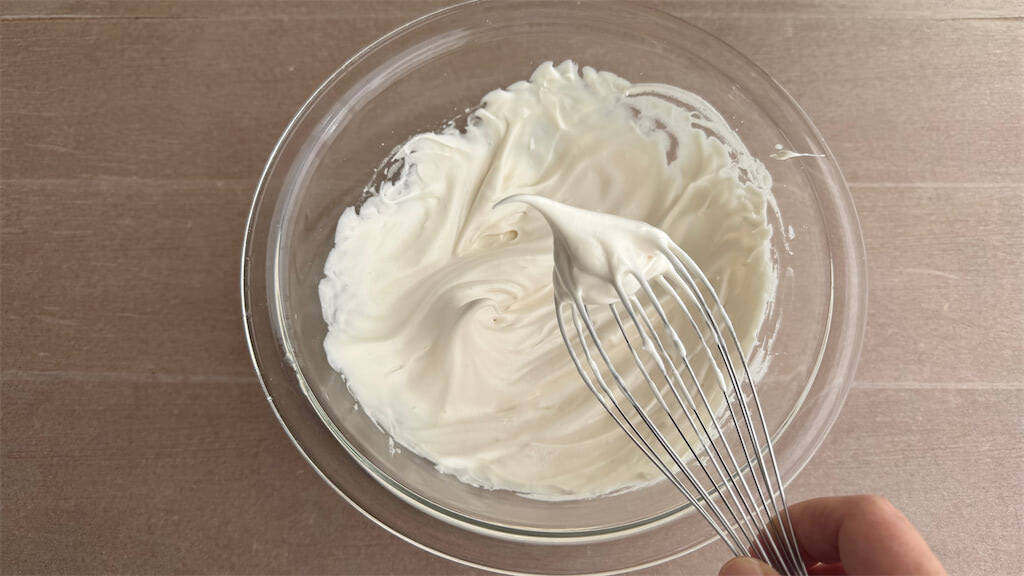 【センスも技術も不要】フライパンで焼く「米粉のネイキッドケーキ」でクリスマスを楽しも♡【元パティシエ直伝】