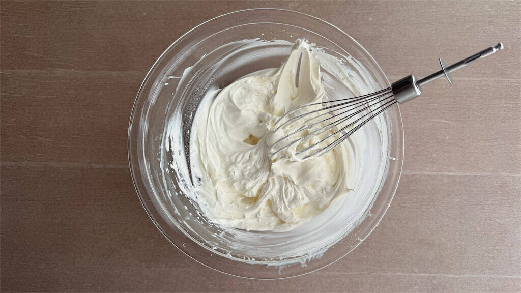 【センスも技術も不要】フライパンで焼く「米粉のネイキッドケーキ」でクリスマスを楽しも♡【元パティシエ直伝】