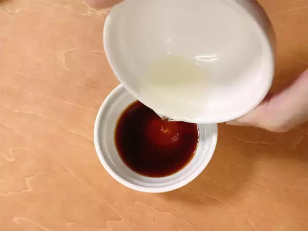 「餃子の皮不要♪大根で挟むだけ「大根餃子」作ってみた！滴るほどジューシーで旨味爆発♡【農家直伝】」の画像