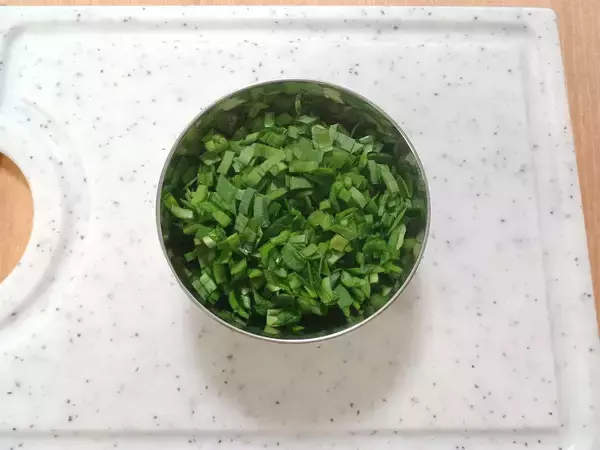 「餃子の皮不要♪大根で挟むだけ「大根餃子」作ってみた！滴るほどジューシーで旨味爆発♡【農家直伝】」の画像