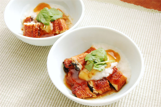 【口内炎でもスルスル食べれる】お手軽スタミナ食「ウナギのとろろ蒸し」作ってみた！甘ダレにとろろが絡む〜♡
