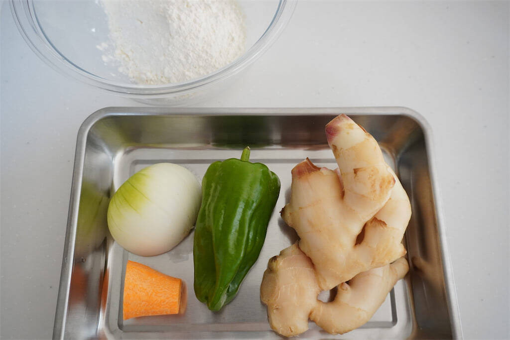 【新しょうがが主役】大人がハマる「新しょうがのかき揚げ」作ってみた！サクッとツーンな爽快感♪【農家直伝】