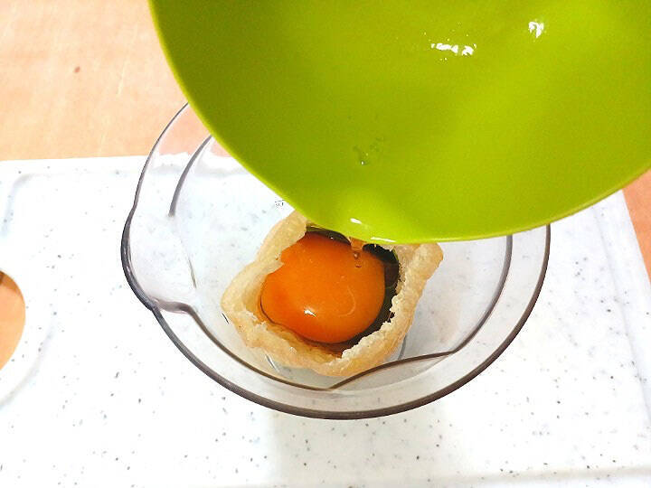 【新世紀ゆでたまご】生卵を詰めて煮る「油揚げの袋煮」作ってみた！だし汁シミシミ大優勝♪【農家直伝】