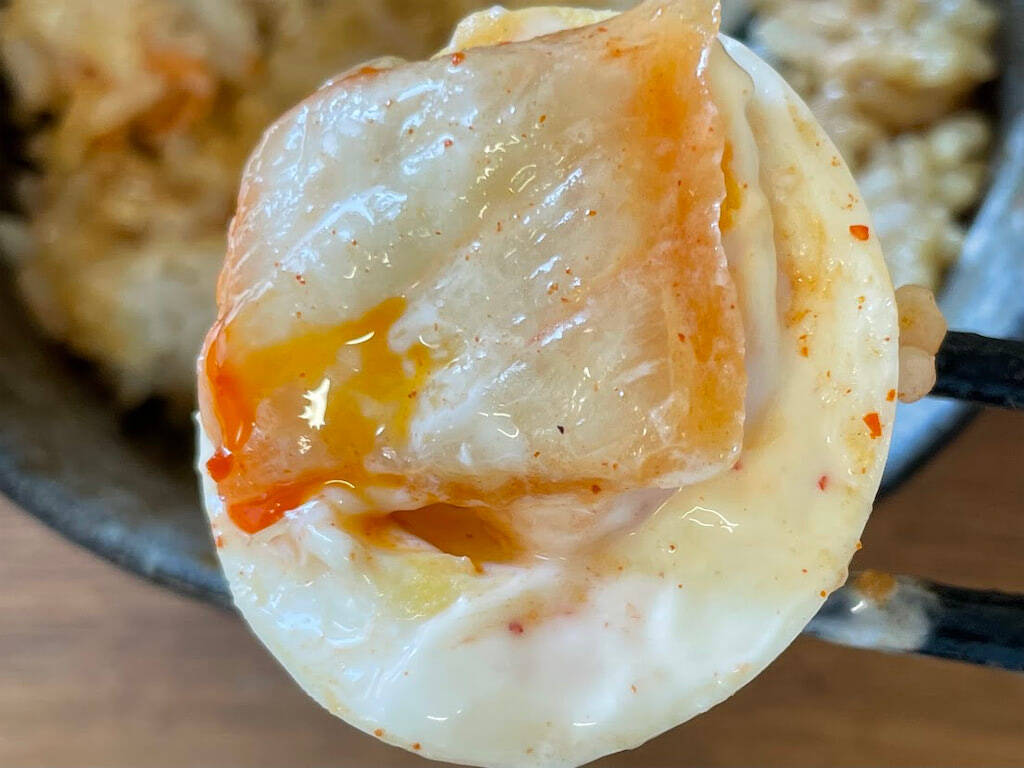 やみつき確定！ご飯がススム〜「半熟卵のピリ辛キムチ漬け」作ってみた！【ゆで卵アレンジ】