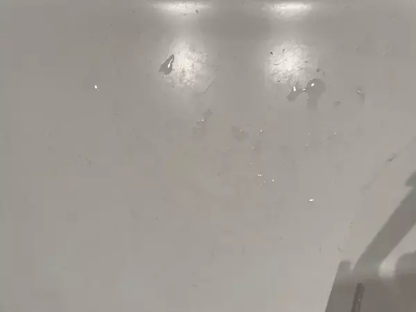 「【キャン★ドゥ】スーッと滑らせればグングン吸水♪可愛い雲の超吸水スポンジが水垢・カビの発生を防ぐ話」の画像