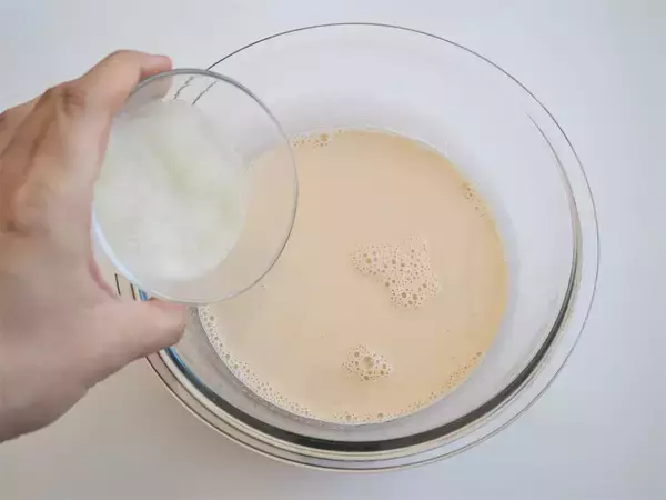 「【市販のキャラメルで本格派】レンジで溶かして冷やすだけ「ミルクプリン」作ってみた！むちっと濃厚なの♡」の画像